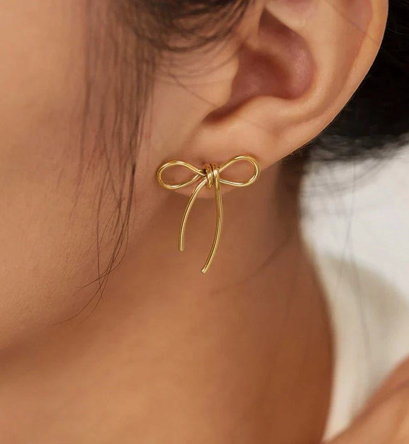 Bowy Earring
