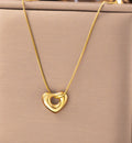Swaying heart pendant