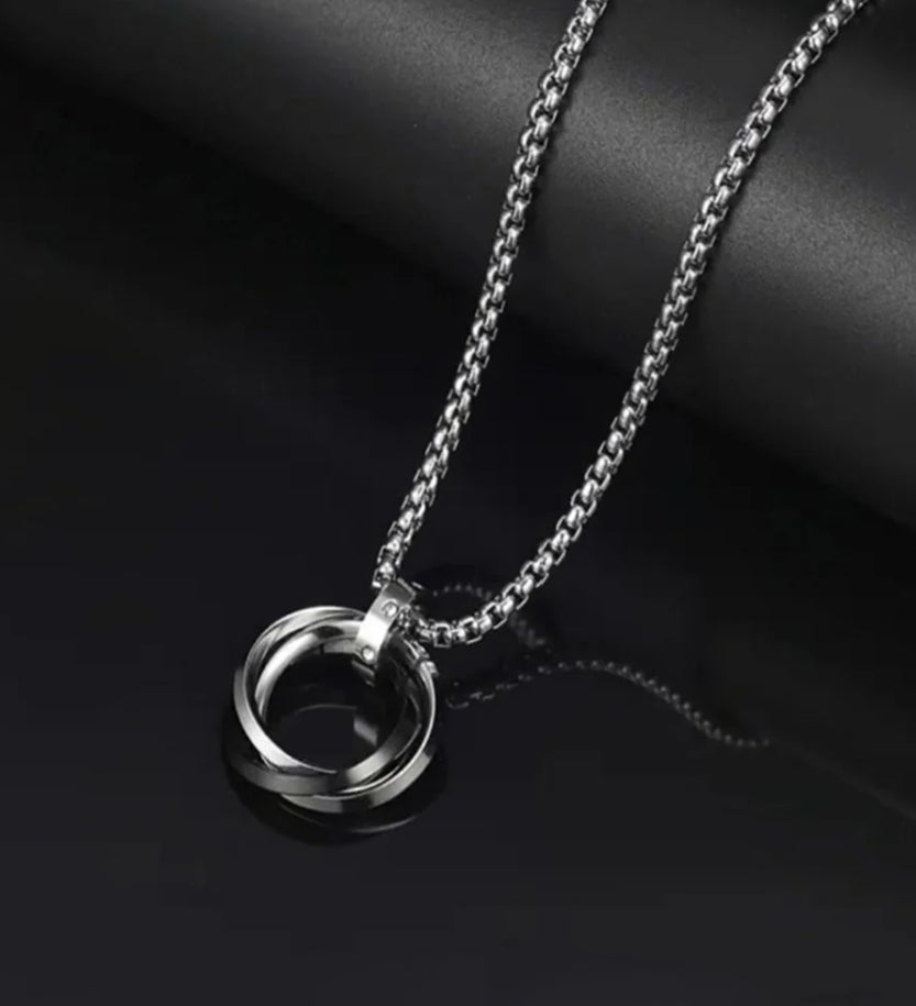 Johnason circular ring pendant