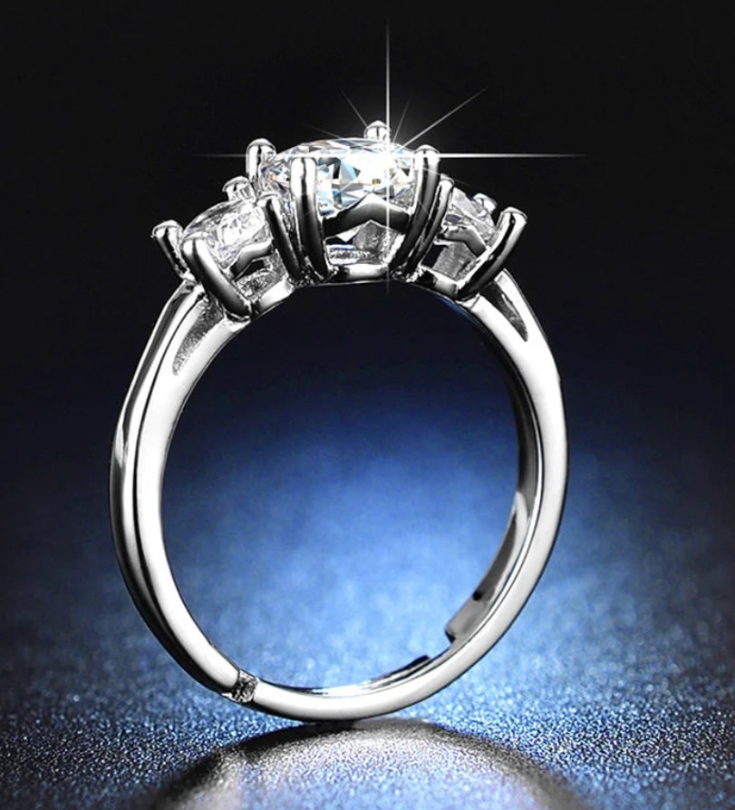 Shriya adjustable ring