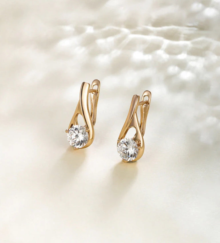 Prienny stud earring