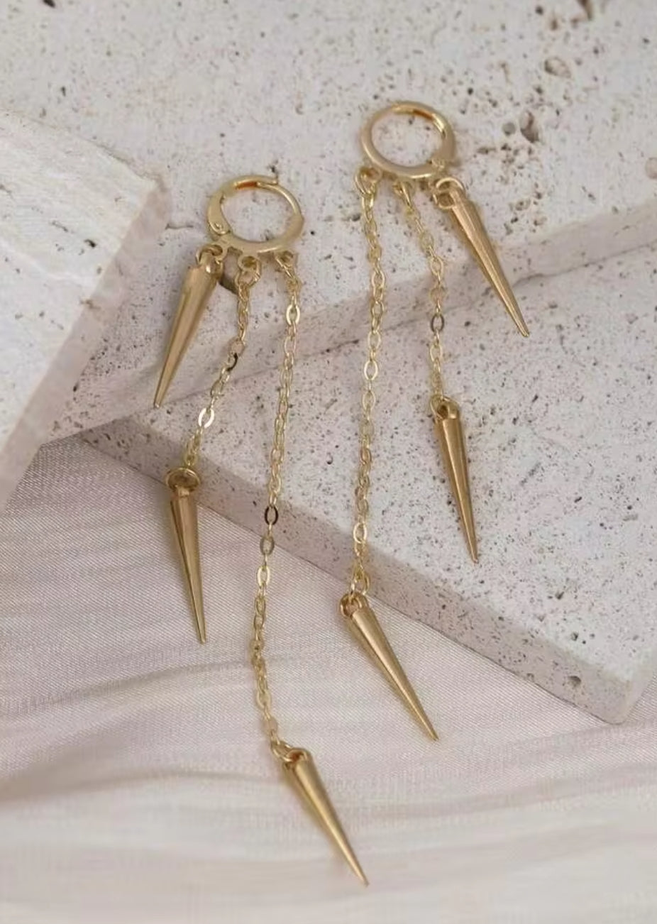 Myraa hanging earrings