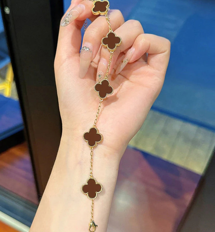 Celebry brown clover bracelet
