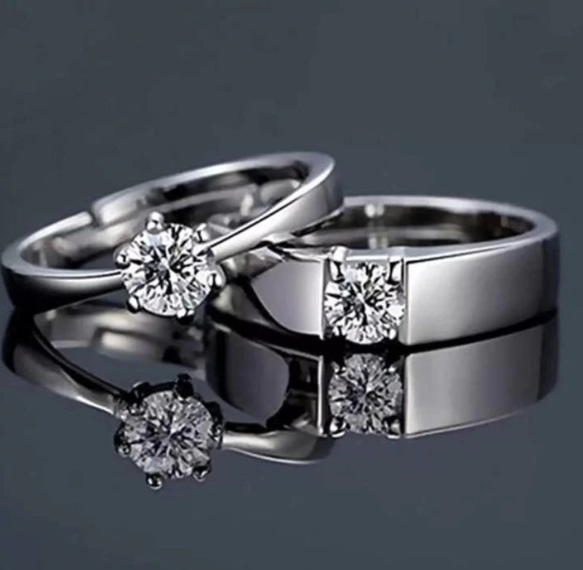 Adormi adjustable couple ring