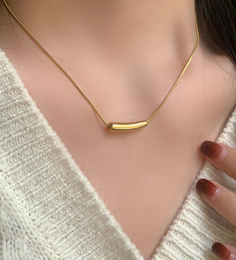 Teardrop pendant