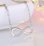 Kerryt infinity pendant