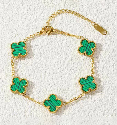 Celebry green clover bracelet