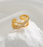 Shelly adjustable ring