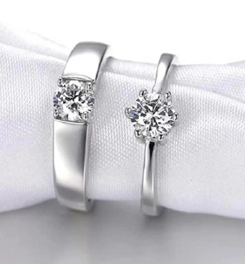 Adormi adjustable couple ring