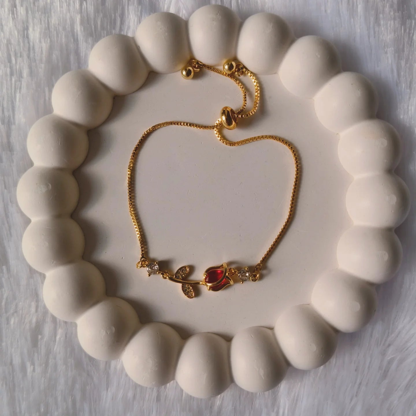 Eliza adjustable tulip bracelet