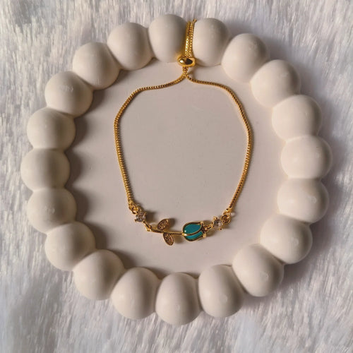 Belle adjustable tulip bracelet