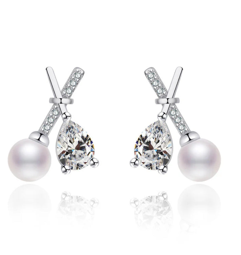 Envy stud earring