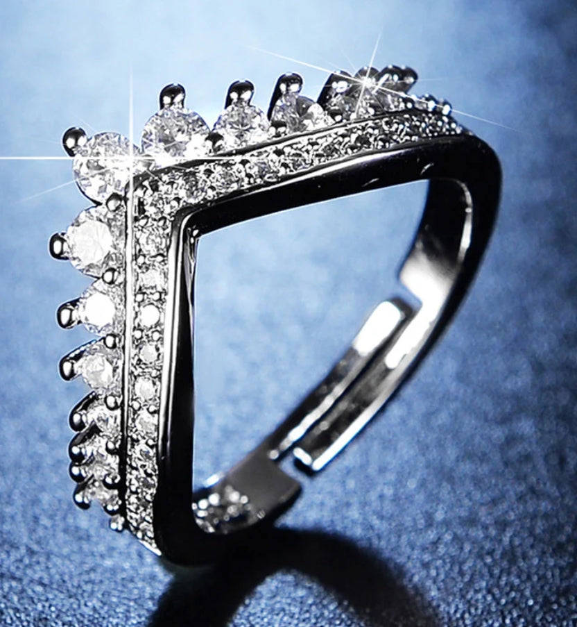 Millie crown shaped ring