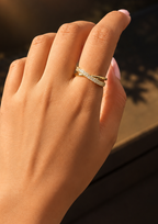 Inaya adjustable ring