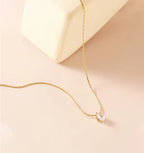 Edemmy tear drop pendant