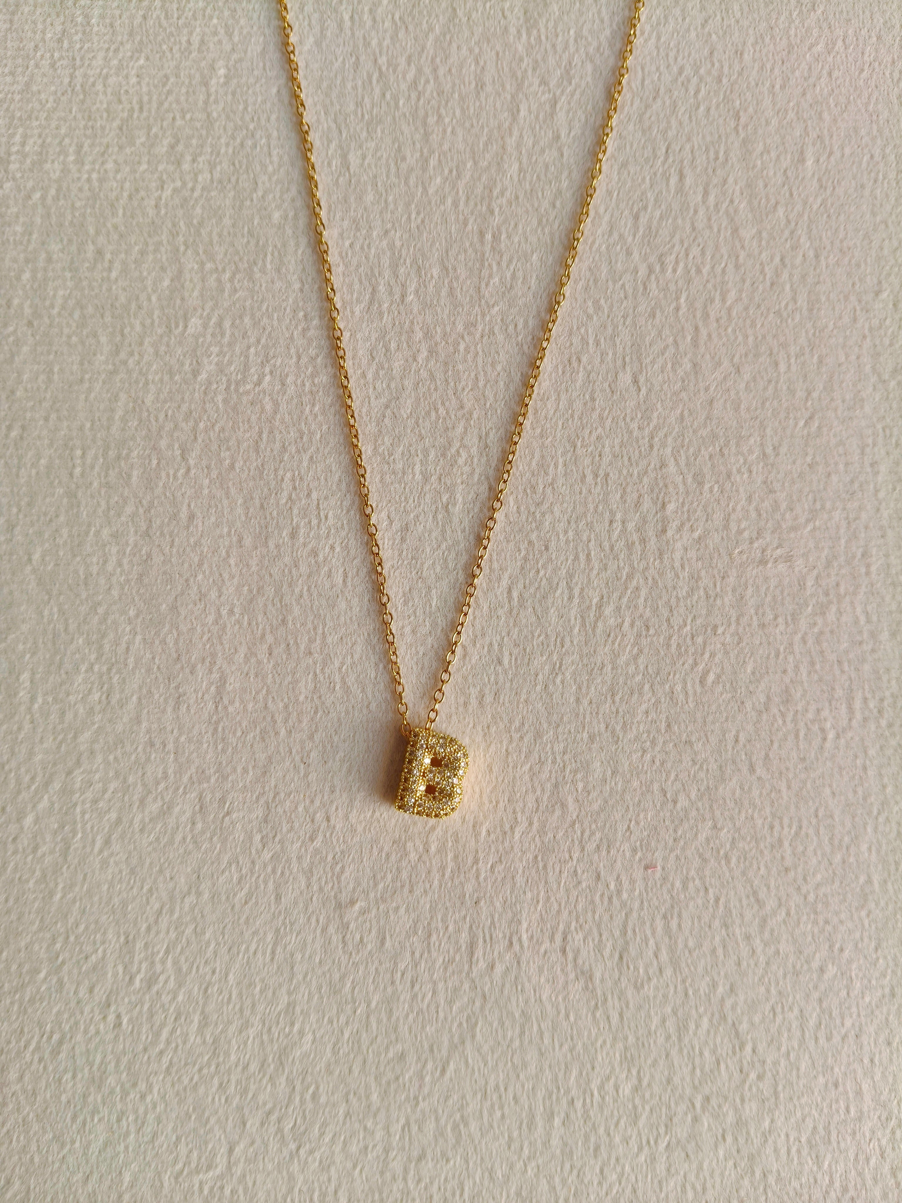 B initial pendant