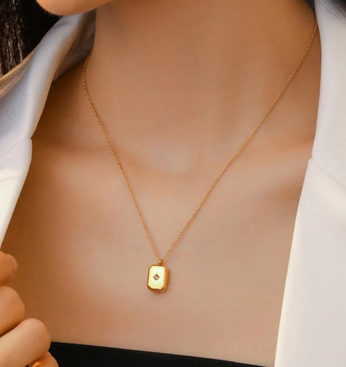 Anne pendant