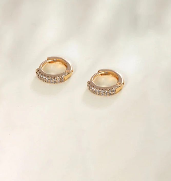 Rony stud earring