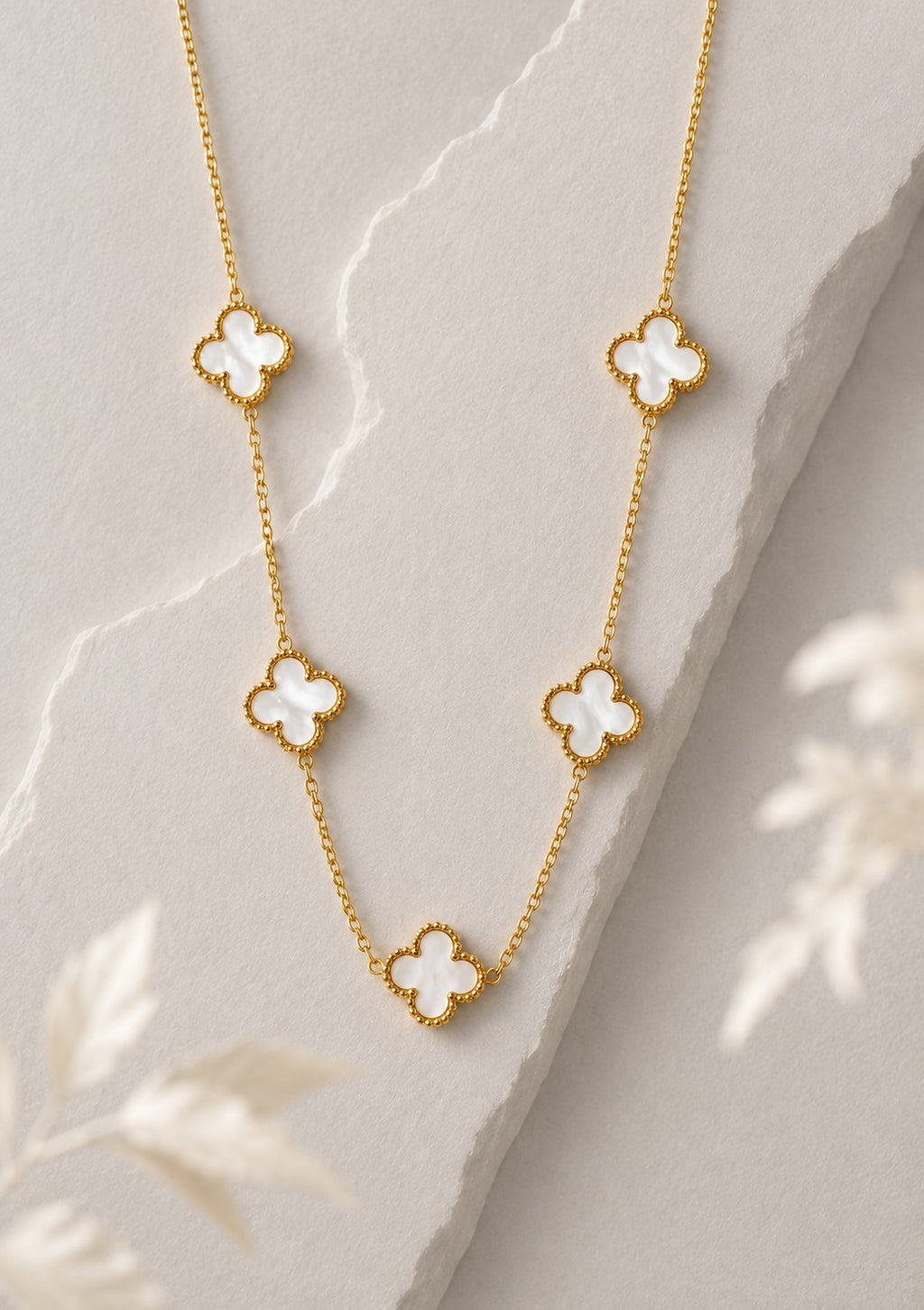 Lianna white clover necklace