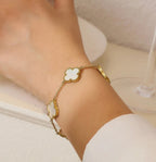 Celebry white clover bracelet
