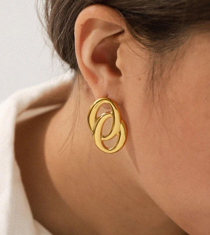 Mary drop earrings