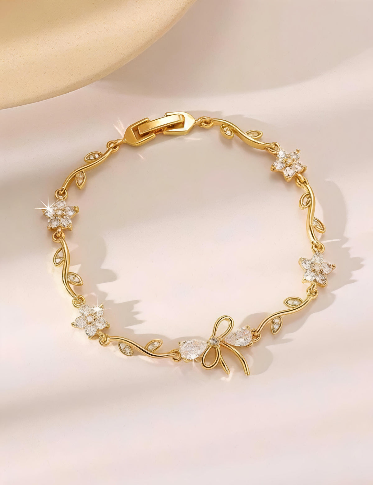 Celeno bow bracelet