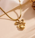 Bow n knot necklace