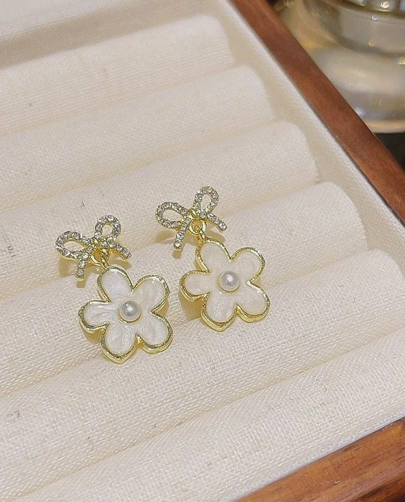 Flora earrings