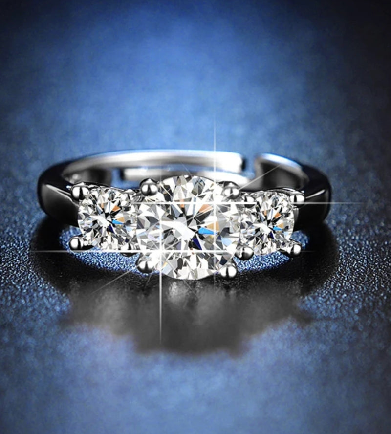 Shriya adjustable ring