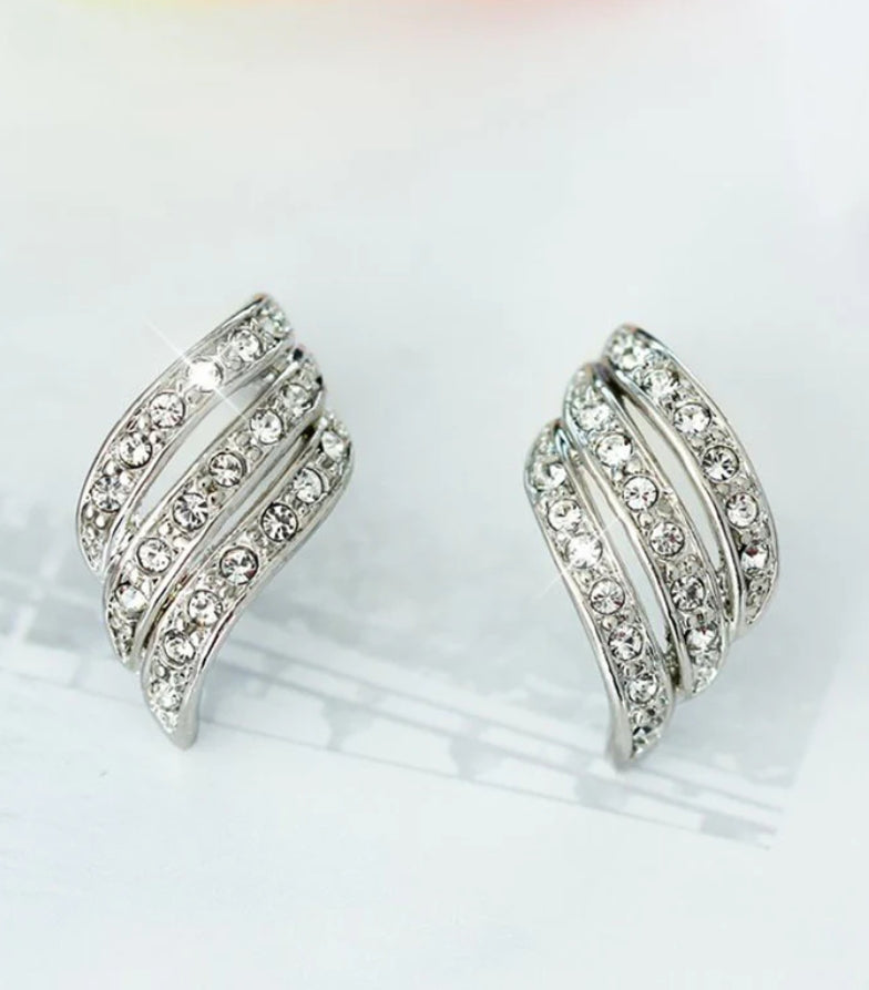 Dianna stud earring