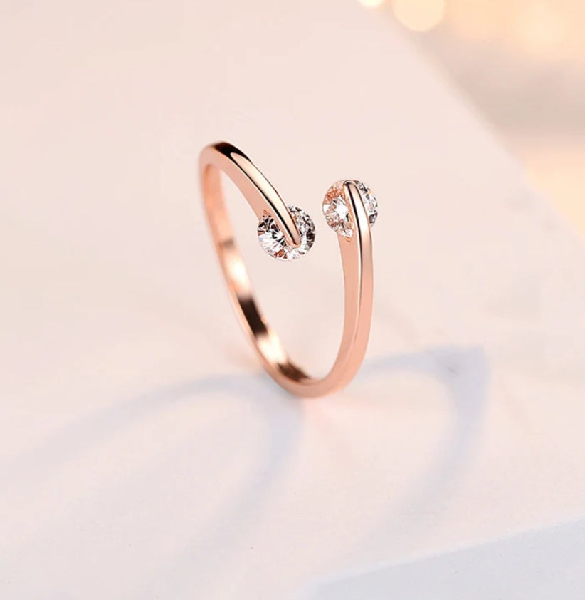 Jamia adjustable ring