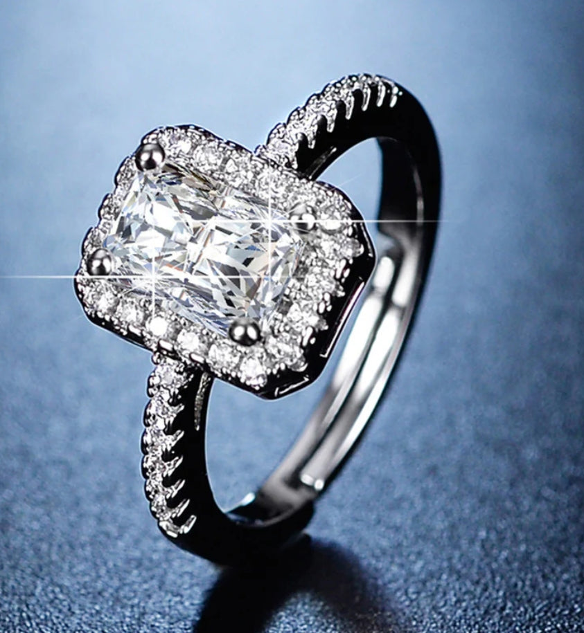 Hazel silver plated adjustable ring
