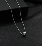 Ivor circular linked ring pendant