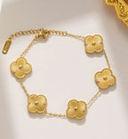 Celebry golden clover bracelet